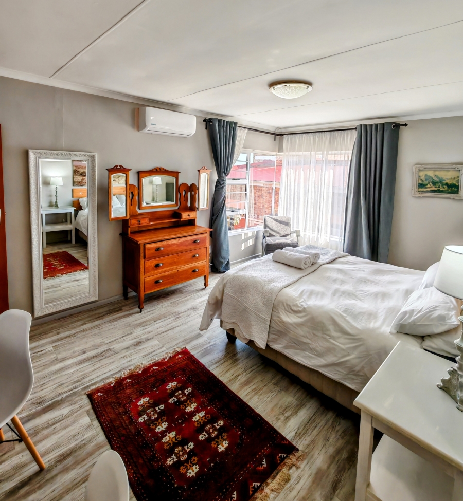3 Bedroom Property for Sale in De Kelders Western Cape